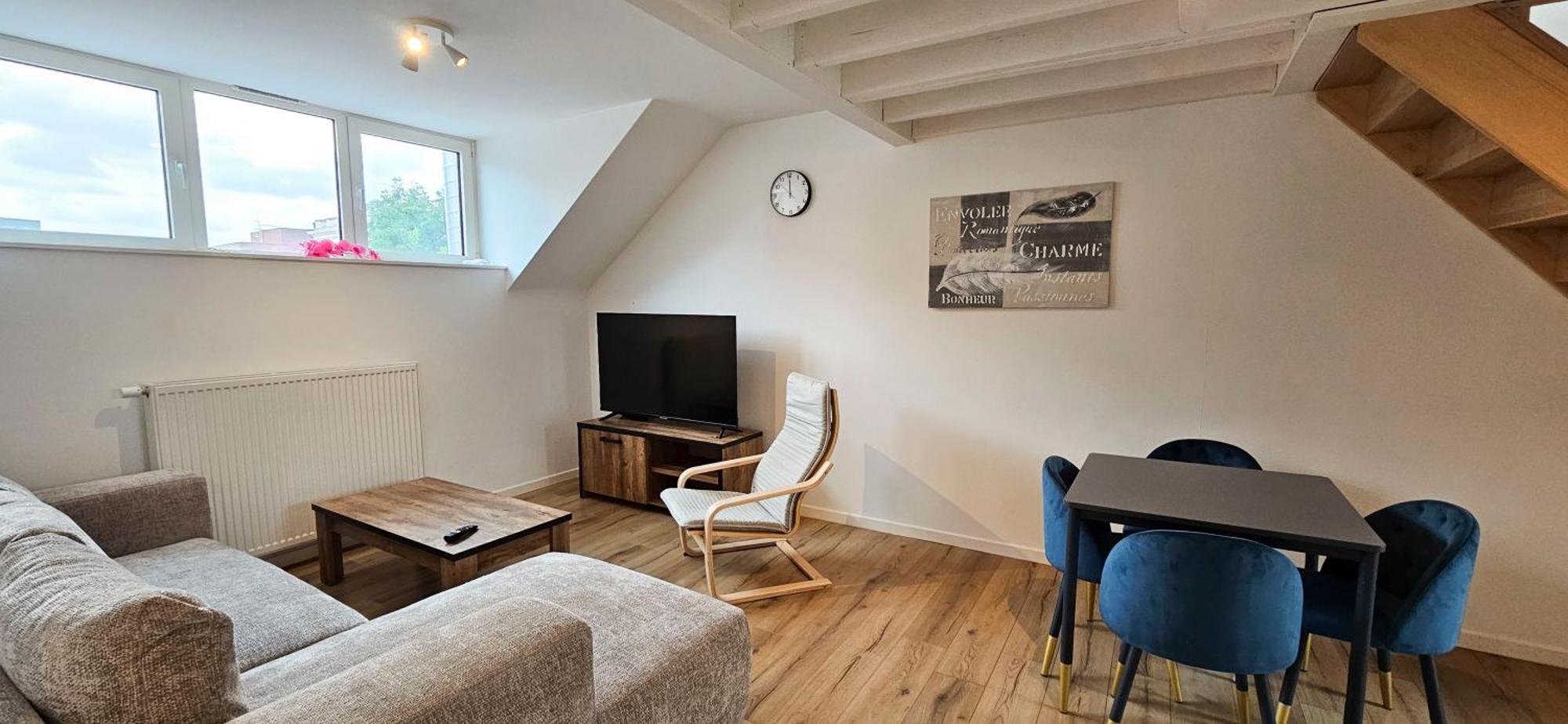 Apartament Căn hộ *